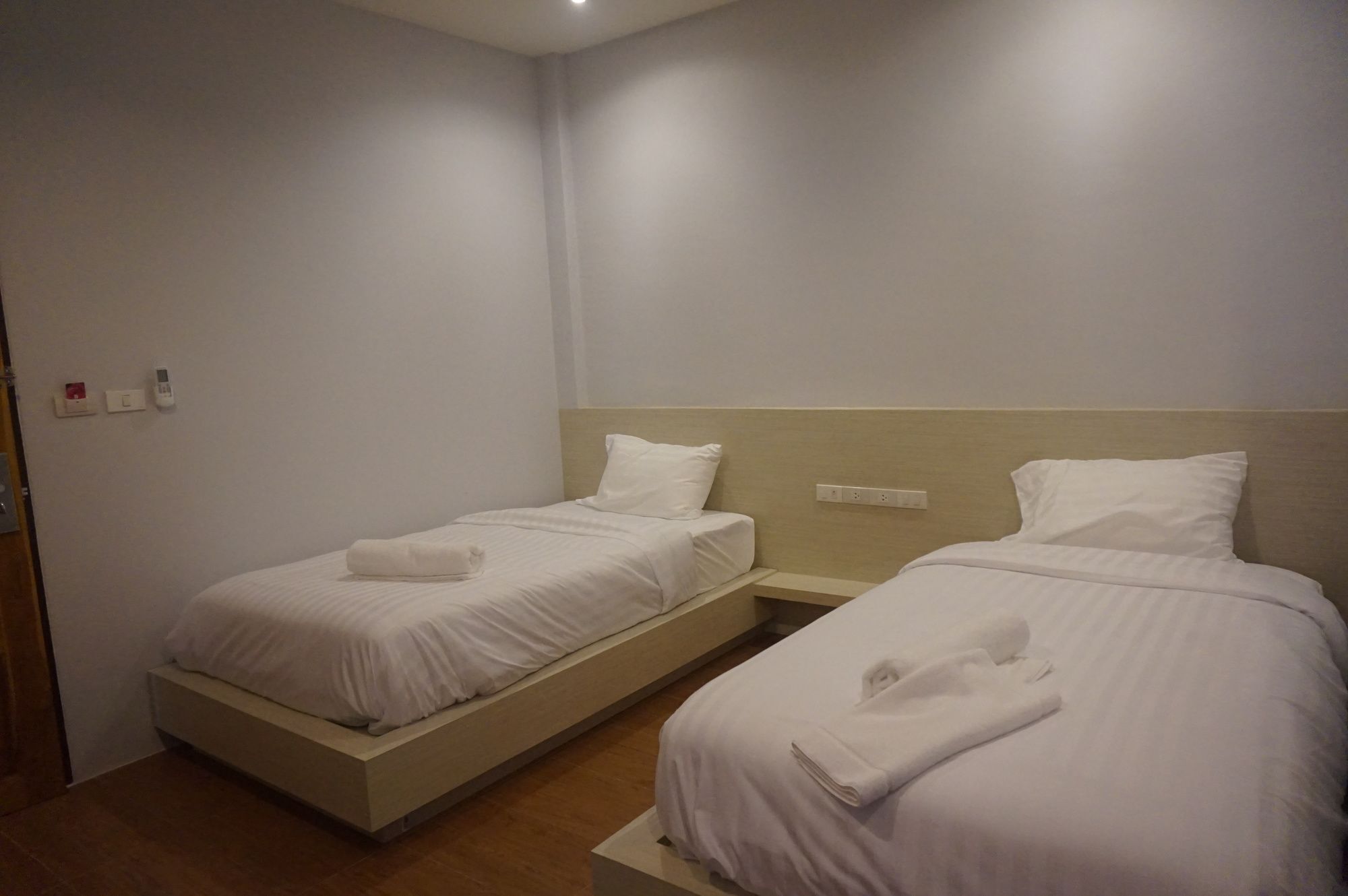 Lin House Hotel Thalang Kültér fotó